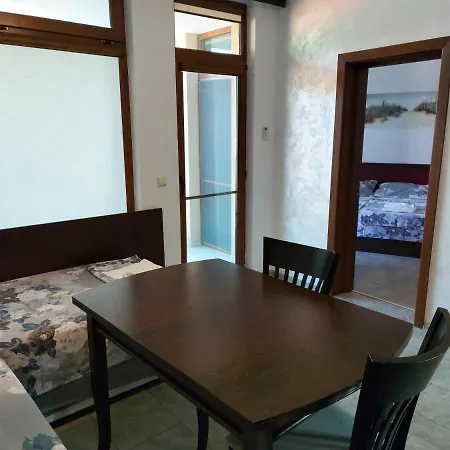 Apartment Апартамент Плами Созопол *